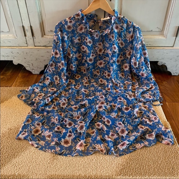 Winter Floral Dress - Picture 4 of 5